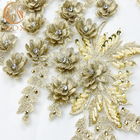Decoración nupcial del poliéster de las telas del cordón de los diamantes artificiales del oro anchura de 55 pulgadas